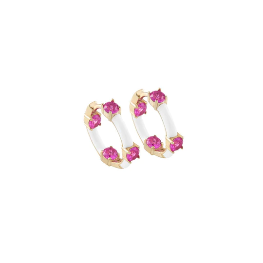 Orecchini in argento con bagno in oro giallo smalto a fuoco di colore bianco impreziositi da pietre fucsia laura p