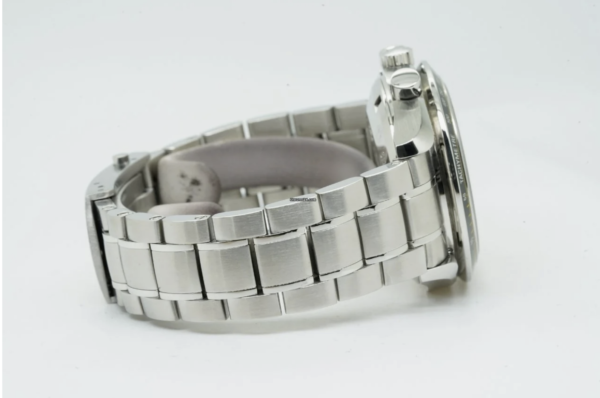 Omega Speedmaster Racing Chronograph Grey 40mm 326.30.40.50.06.001 32630405006001 9108U