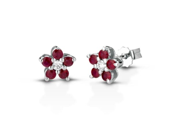 Orecchini oro bianco fiore con diamanti e rubini