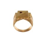 Anello oro giallo lucido satinato con zircone uomo