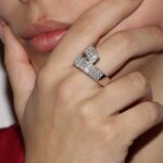 Anello oro bianco con diamanti damiani