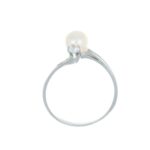 Anello oro bianco con perla e zircone