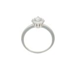 Anello oro bianco con fiore con zircone bianco