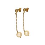Orecchini oro giallo con perla pendente tonda