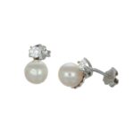 Orecchini oro bianco perla con zircone bianco