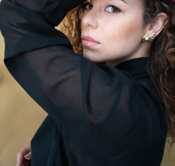 Orecchini oro giallo a ventaglio con zircone