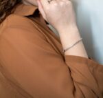 Bracciale oro bianco rigido con diamanti d&d gioielli