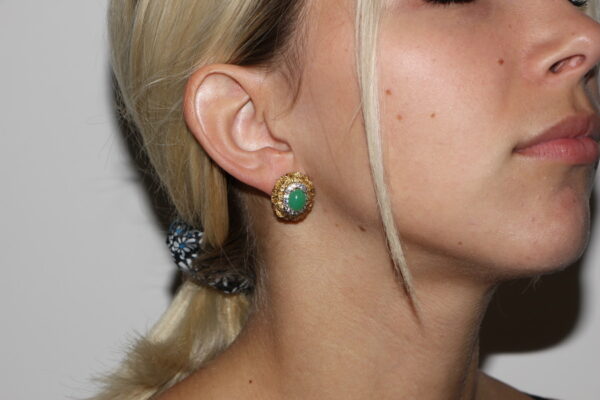 Orecchini due ori con giada e zirconi