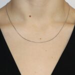 Collana oro bianco semirigida sottile