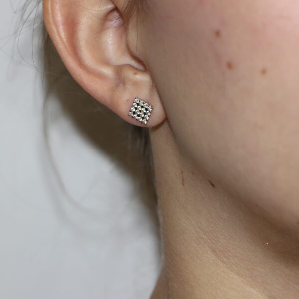 Orecchini oro bianco con zirconi bianchi