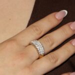 Anello due ori con pavee zirconi bianchi