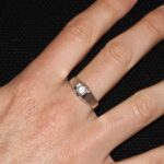 Anello oro bianco con zircone