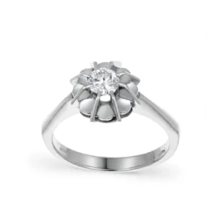 Anello oro bianco con diamante
