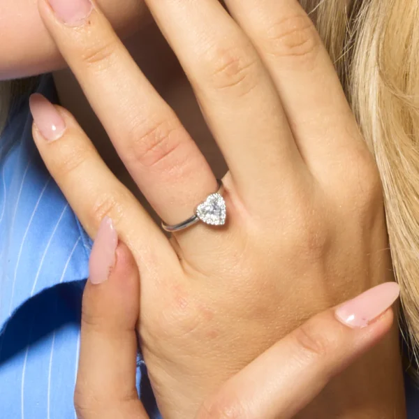 Luca Barra anello regolabile con cuore a zirconi bianchi