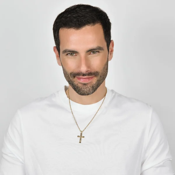 Luca Barra collana con crocifisso dorato