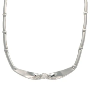 COLLANA ORO BIANCO SEMIRIGIDA CON FIORE