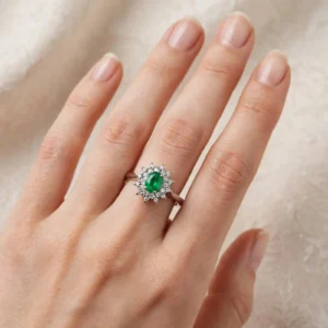 anello oro bianco con smeraldo diam re carlo