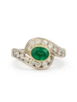 ANELLO DUE ORI CON DIAMANTI E SMERALDO TAGLIO OVALE KT 0.48 TOT.GVS1