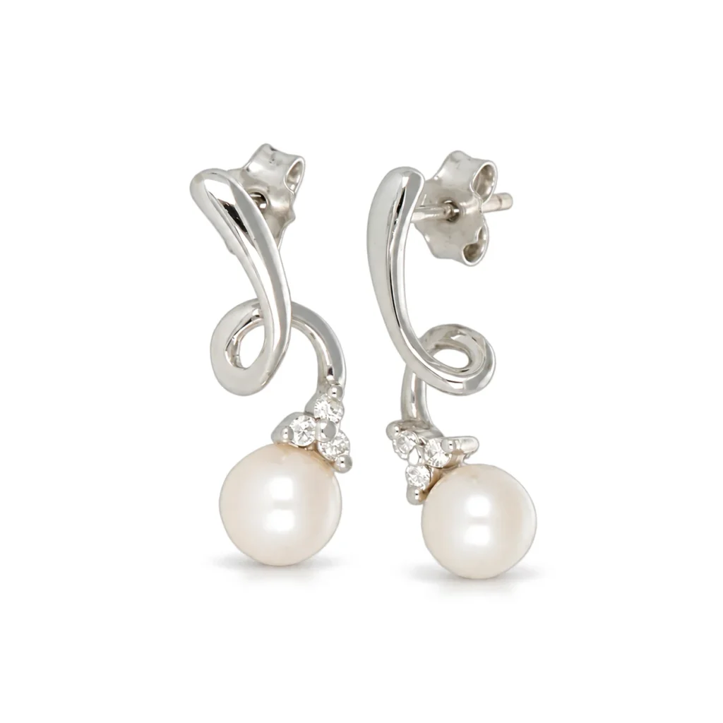 Orecchini oro bianco con perla 4 mm e diamanti KT 0.06 tot., oro 18 kt